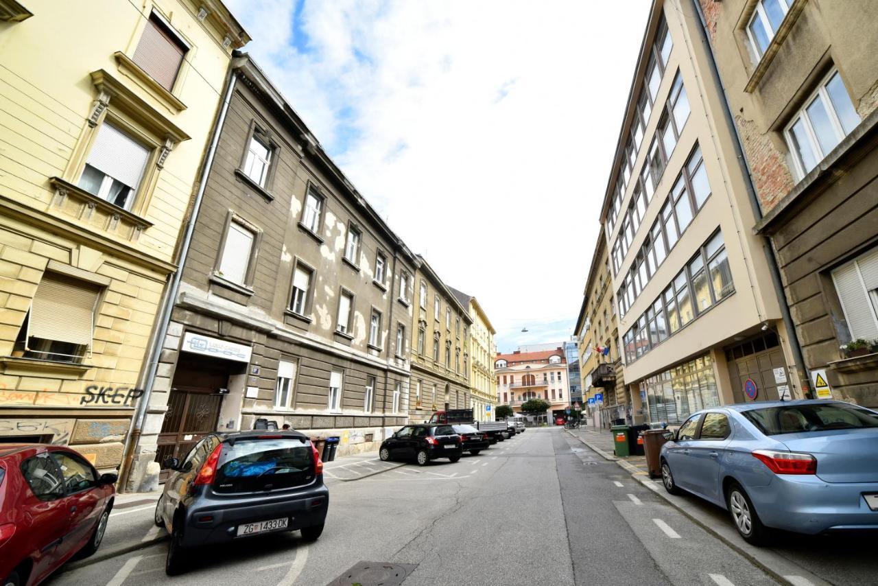 Ferienwohnung 1Br In Central Zagreb & Main Station, Free Parking Exterior foto